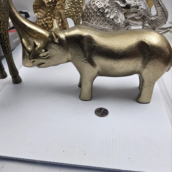 Jungle Safari Animals Lot of 8 Gold Colored Toy Pretend Play Aluminum